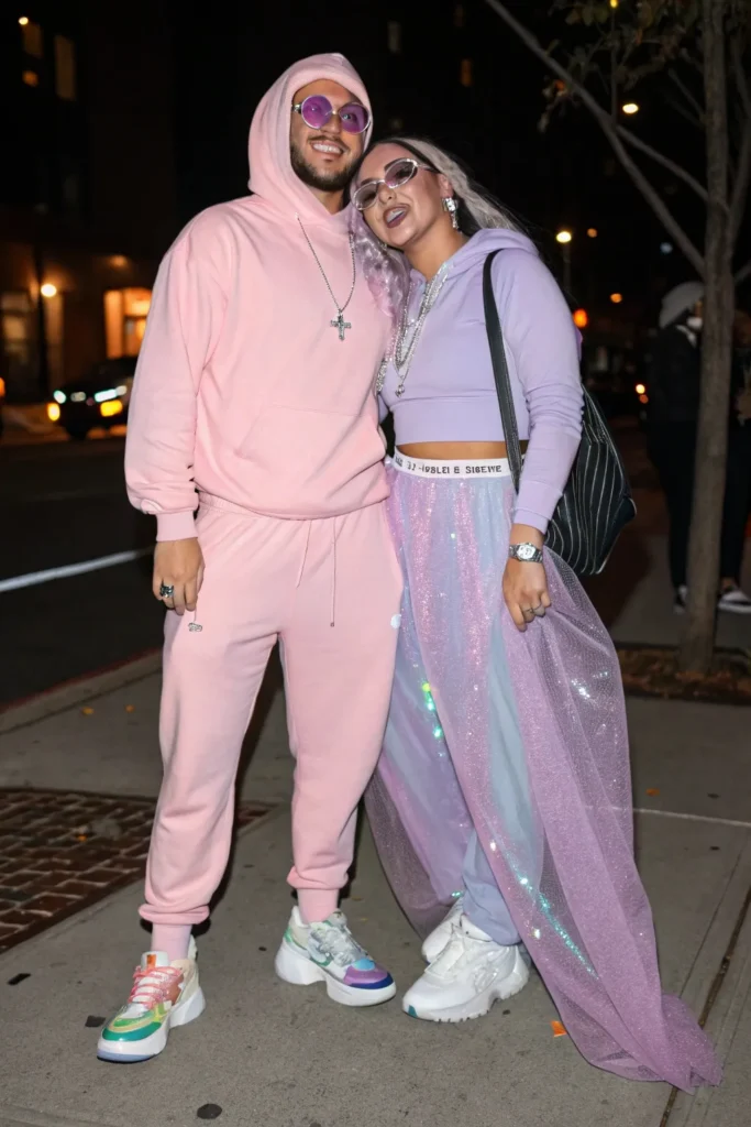 Stylish & Trendy Couple Halloween Costume Ideas That Are Just a Steal 4 ZZ3