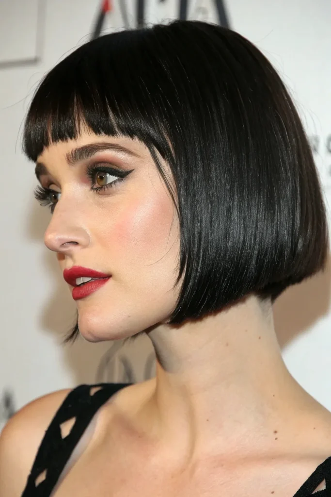 19 Game-Changing Short Cuts That Make Thin Hair Look Gorgeously Full on Oval Faces 5 SH4