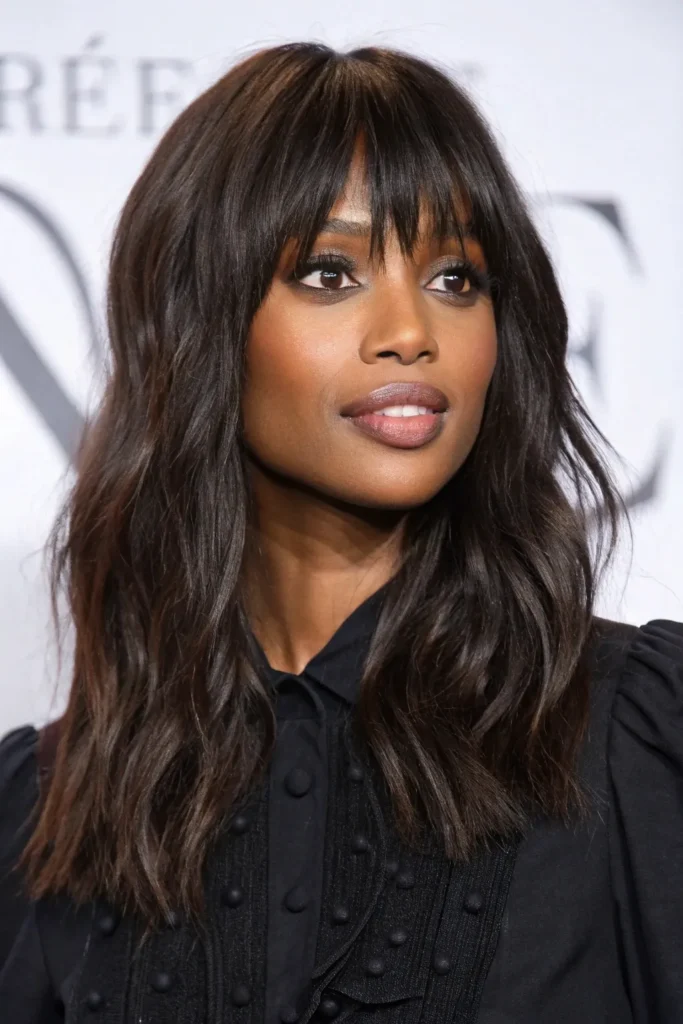 17 Flawless Middle Part Hairstyles for Black Women 7 MH6